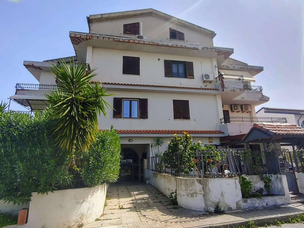 5 rooms Apartment in Terme Vigliatore, Italy No. 71550