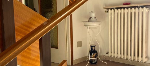 8 rooms House in Gattico-Veruno, Italy No. 141342 25