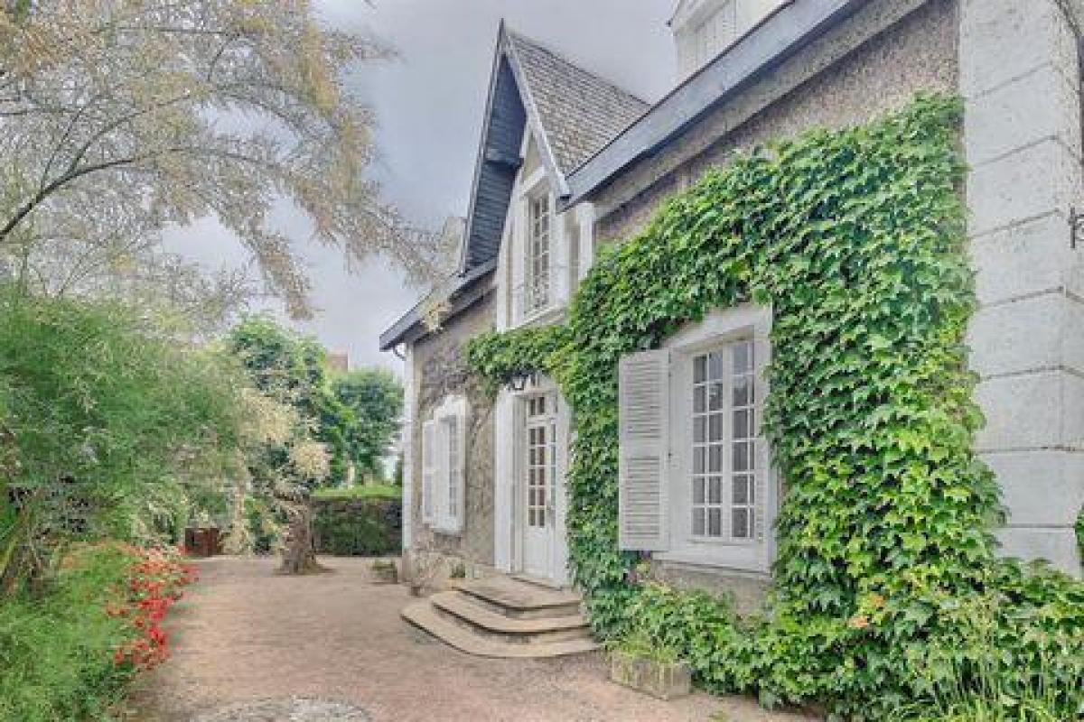 3 bedrooms House in Avallon, France No. 2589