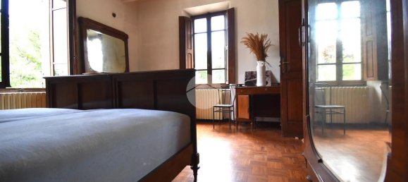 Villa de 5 habitaciónes en Calestano, Italy No. 2060 37