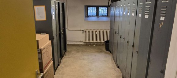 188m² Building in Kirchenlamitz, Germany No. 36203 5