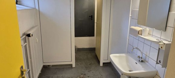 188m² Building in Kirchenlamitz, Germany No. 36203 6