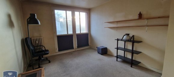 1 bedroom Apartment in Chartres, France No. 73787 17