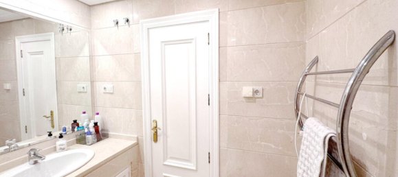 Apartamento T2 em Estepona, Spain N.º 246122 18