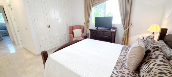 Apartamento T2 em Estepona, Spain N.º 246122 16