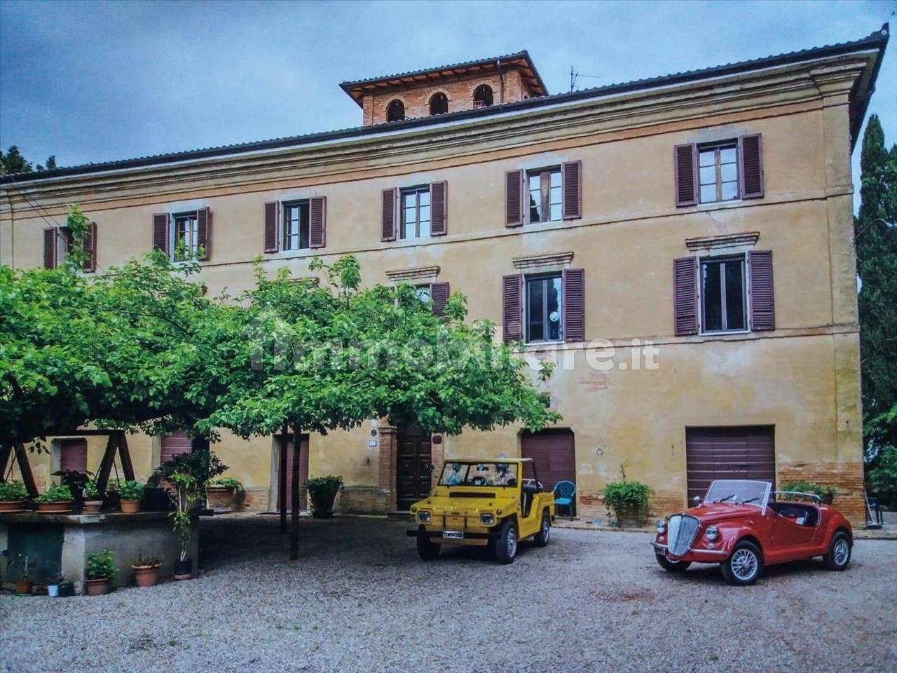 12 bedrooms Villa in Castiglione del Lago, Italy No. 174406