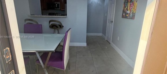 3 Schlafzimmer Gewerbliche Immobilien in Miami, USA, Nr. 615580 8