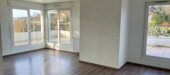 2 chambres Appartement à Montmorency, France No. 178708 3
