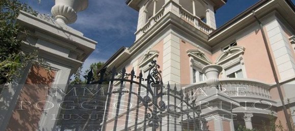 10 rooms Villa in Forte dei Marmi, Italy No. 188650 9