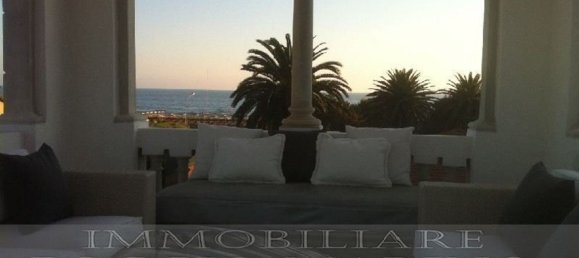 10 rooms Villa in Forte dei Marmi, Italy No. 188650 3