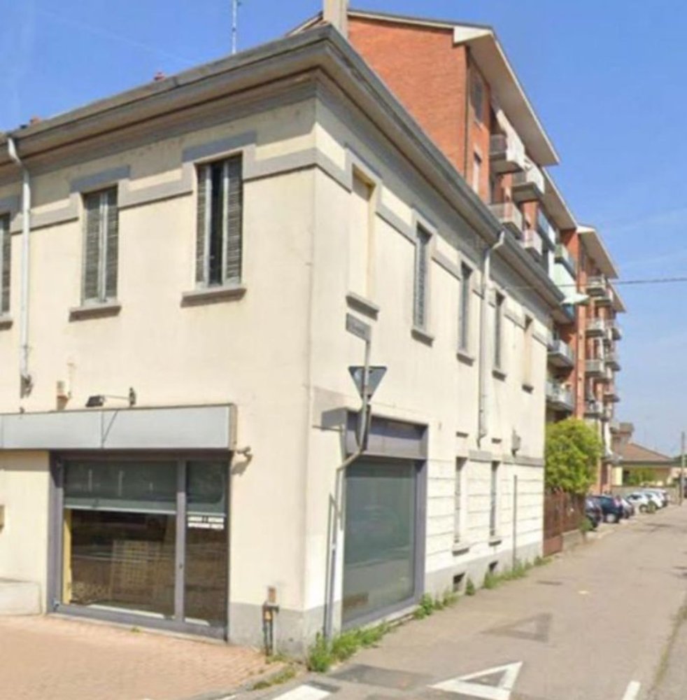 3 rooms Apartment in Abbiategrasso, Italy No. 137201