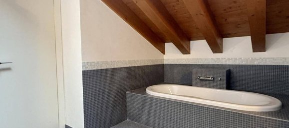 4 bedrooms House in Padua, Italy No. 178496 13