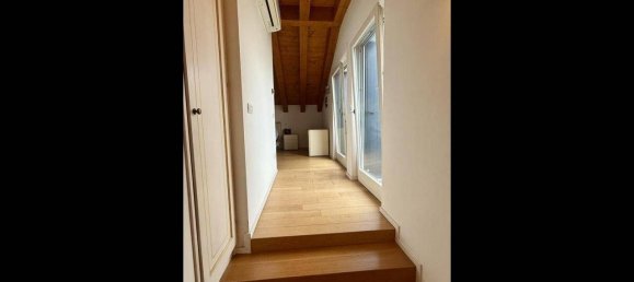 4 bedrooms House in Padua, Italy No. 178496 8