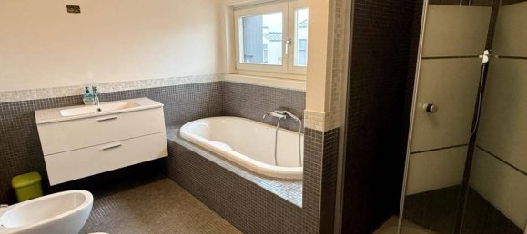 4 bedrooms House in Padua, Italy No. 178496 6