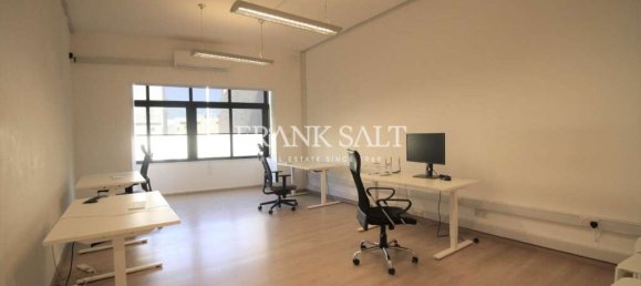 Офис 400м² в Слима, Мальта № 4021 12