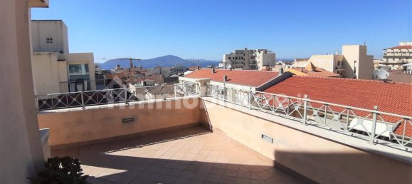 4 Schlafzimmer Penthouse in Alghero, Italy, Nr. 63345 24