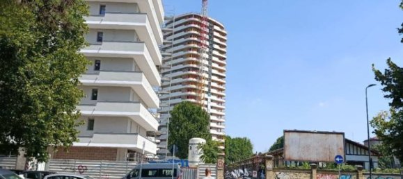 1 bedroom Apartment in Milan, Italy No. 282561 6