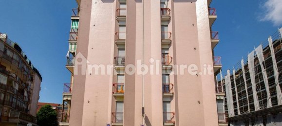 2 bedrooms Apartment in Rivoli, Italy No. 324704 3