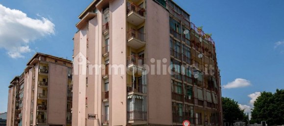 2 bedrooms Apartment in Rivoli, Italy No. 324704 2
