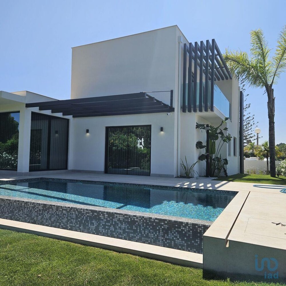 4 bedrooms House in Quarteira, Portugal No. 133082