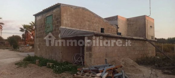 Villa de 4 dormitorios en Pachino, Italy No. 68408 25