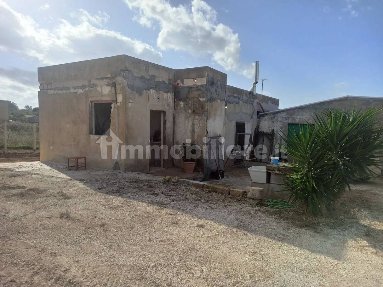 Villa de 4 dormitorios en Pachino, Italy No. 68408