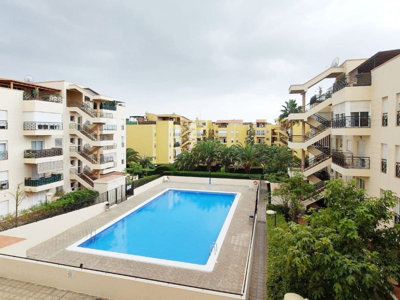 Apartamento de 2 dormitorios en Arona, Spain No. 168685