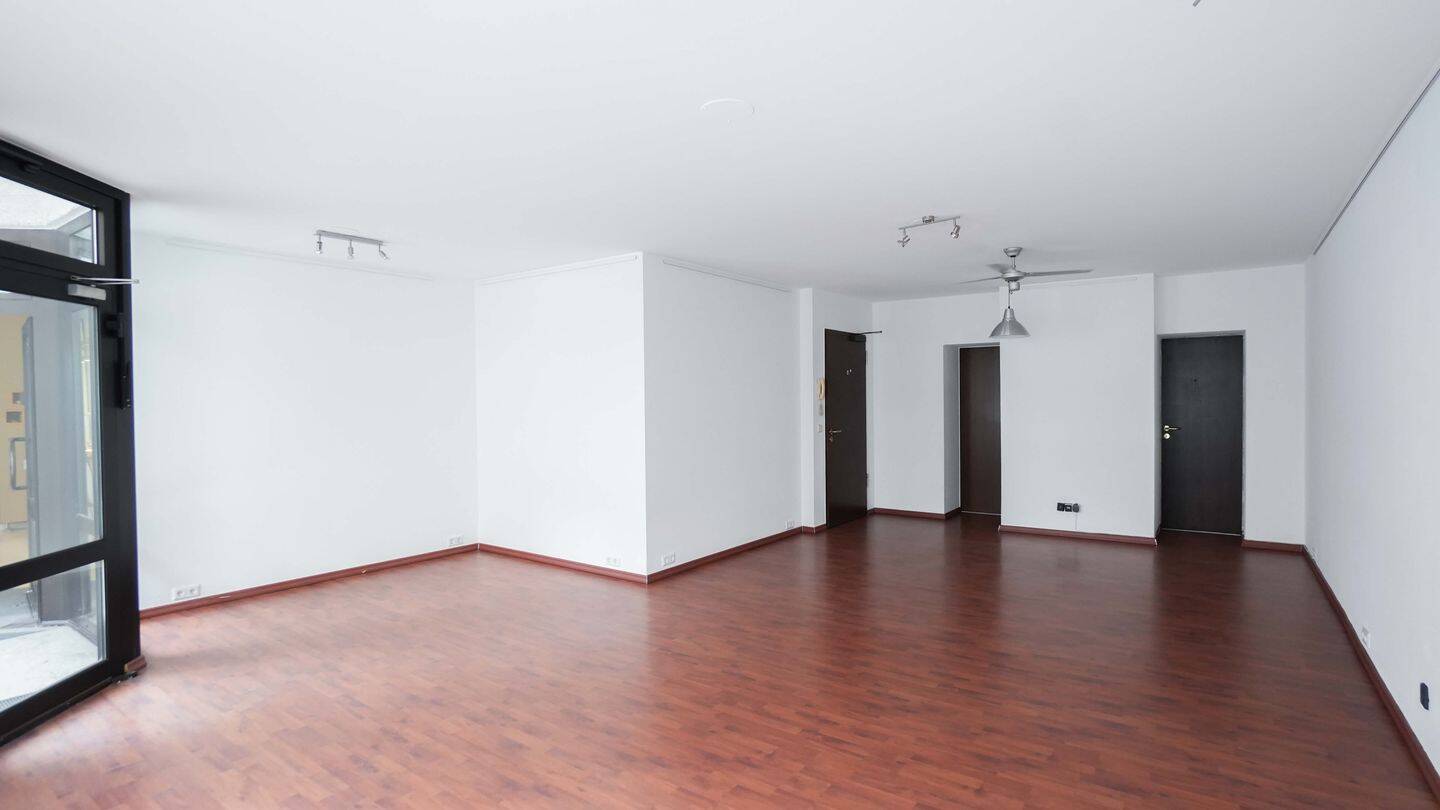 1 room Commercial property in Munich, Germany No. 347801