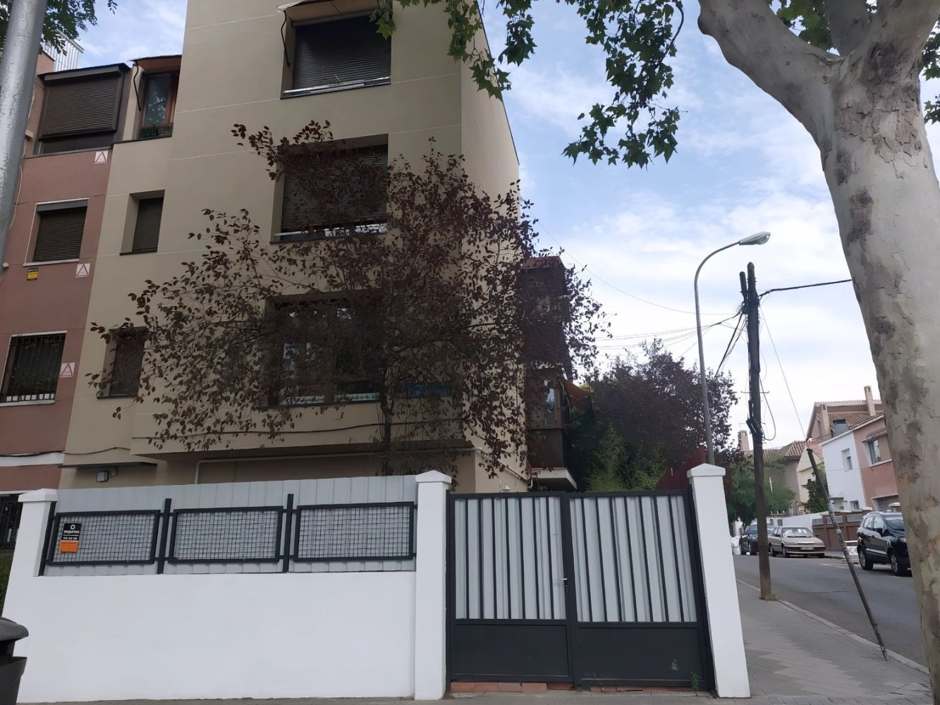 3 bedrooms Apartment in Madrid, Spain No. 193645