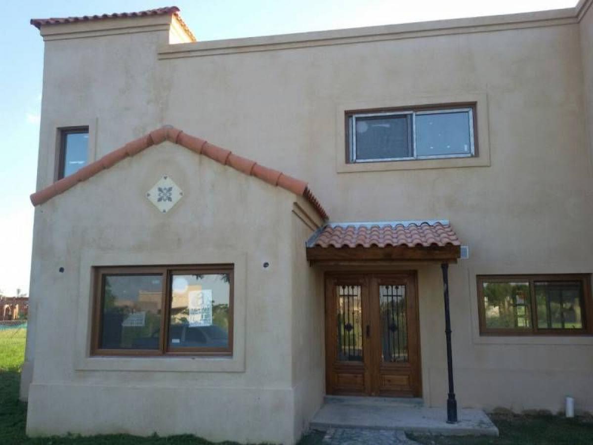 Casa T4 em Escobar, Argentina N.º 86290