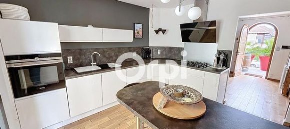 3 bedrooms House in Brive-la-Gaillarde, France No. 304629 9