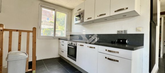 3 bedrooms House in Braine, France No. 232374 2