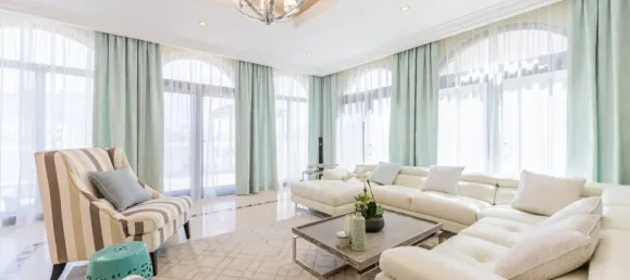 Villa de 4 dormitorios en Palm Jumeirah, UAE No. 108436 2