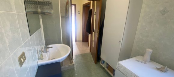 4 bedrooms Apartment in Turin, Italy No. 371255 15