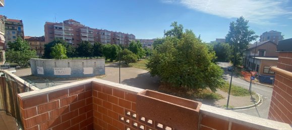 4 bedrooms Apartment in Turin, Italy No. 371255 6