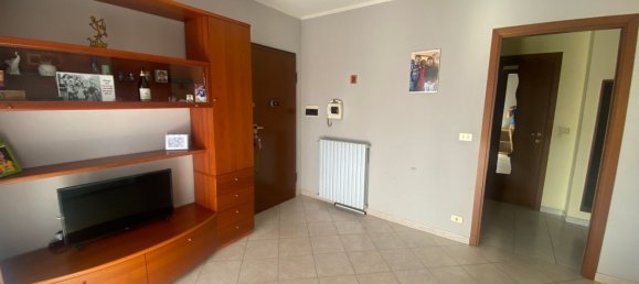 4 bedrooms Apartment in Turin, Italy No. 371255 5