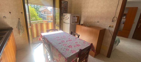 4 bedrooms Apartment in Turin, Italy No. 371255 8