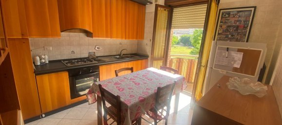 4 bedrooms Apartment in Turin, Italy No. 371255 7