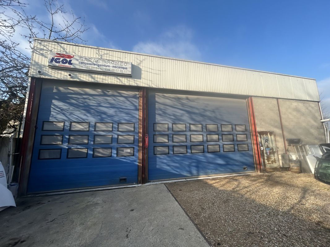 240m² Parking in Vitry-sur-Seine, France No. 173090