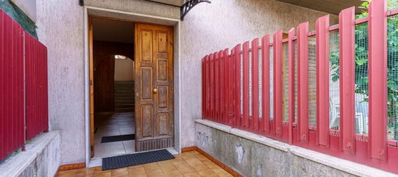 2 bedrooms Apartment in Mascalucia, Italy No. 313376 4