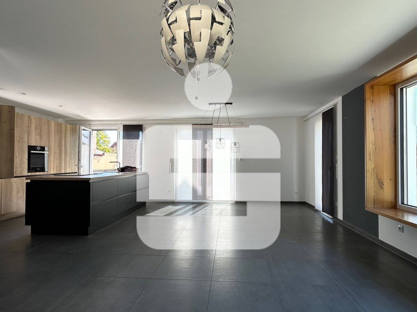 4 rooms House in Erlangen-Hochstadt, Germany No. 361644