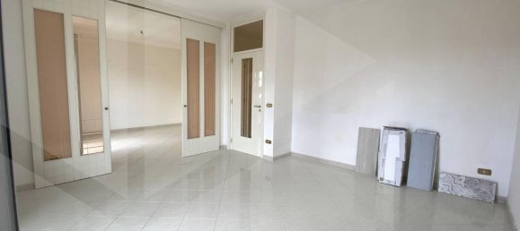 Apartamento de 3 habitaciónes en Andria, Italy No. 9281 7