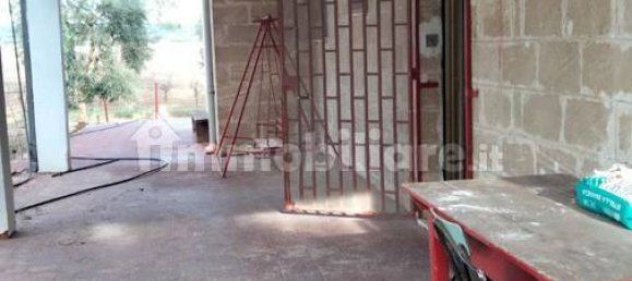 3 Schlafzimmer Villa in Lizzano, Italy, Nr. 85870 13