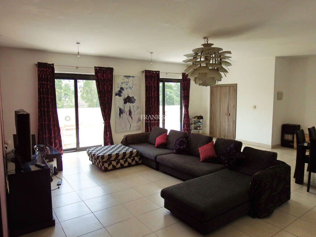 4 bedrooms Penthouse in Msida, Malta No. 4050