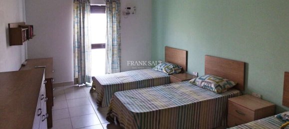 4 bedrooms Penthouse in Msida, Malta No. 4050 15