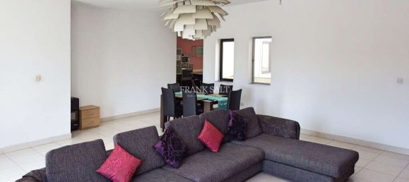 4 bedrooms Penthouse in Msida, Malta No. 4050 11