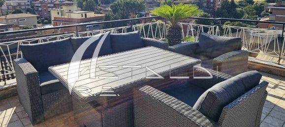 2 chambres Penthouse à Rome, Italy No. 321356 14