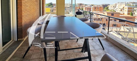 2 chambres Penthouse à Rome, Italy No. 321356 9