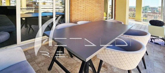 2 chambres Penthouse à Rome, Italy No. 321356 10