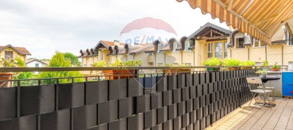 2 Schlafzimmer Wohnung in Cardano al Campo, Italy, Nr. 308682 17